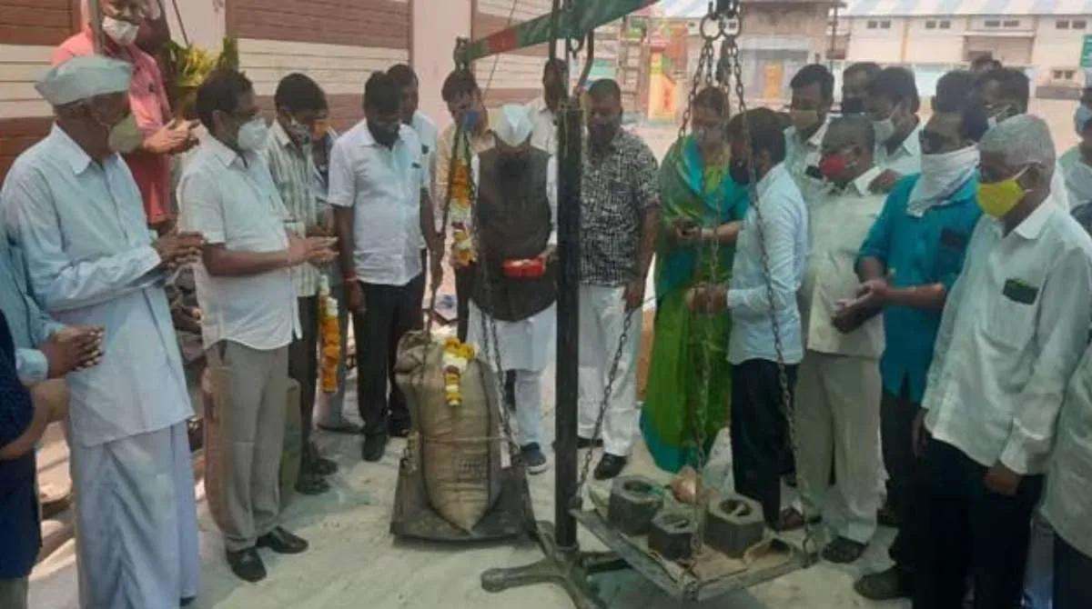 launch of gram shopping center at yaval