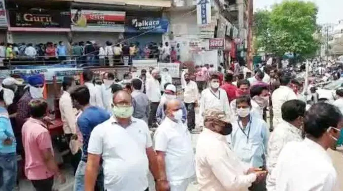 stopped sealing of mahatma gandhi market