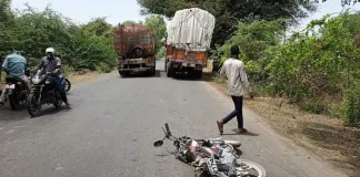 yawal bhusawal road accident