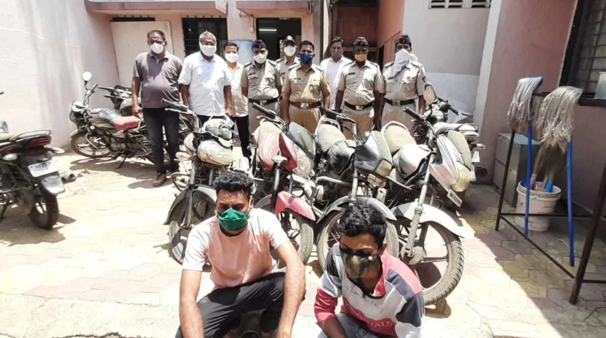 एमआयडीसी पोलीसांनी आवळल्या दुचाकी चोरी करणाऱ्या दोन जणांच्या मुसक्या 1 jalgaon (4)