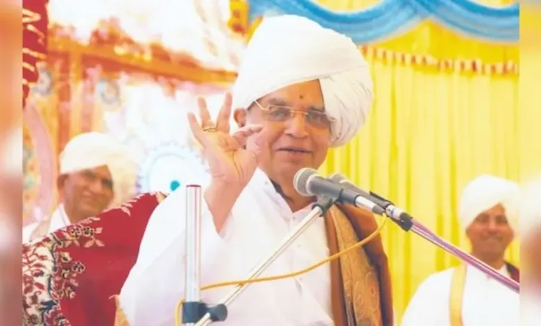 ज्येष्ठ कीर्तनकार बाबामहाराज सातारकर यांचं निधन 1 baba maharaj jpg webp
