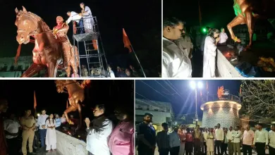 डॉ. केतकीताई पाटीलांनी वरणगाव येथे छत्रपती शिवाजी महाराजांच्या पुतळ्यास पुष्पहार अर्पण करून केलं अभिवादन 2 varangaon Dr Ketki patil jpg webp