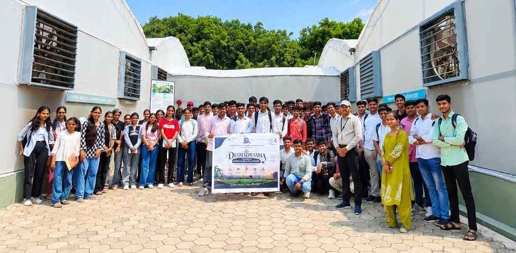 डॉ. उल्हास पाटील कृषी महाविद्यालयाच्या विद्यार्थ्यांची जैन हिल्सला शैक्षणिक भेट 2 New Project 2 1
