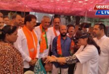 जळगावात कष्टकरी कामगारांसाठी भव्य आरोग्य शिबिर; ५०० कामगारांची तपासणी 9 sbr